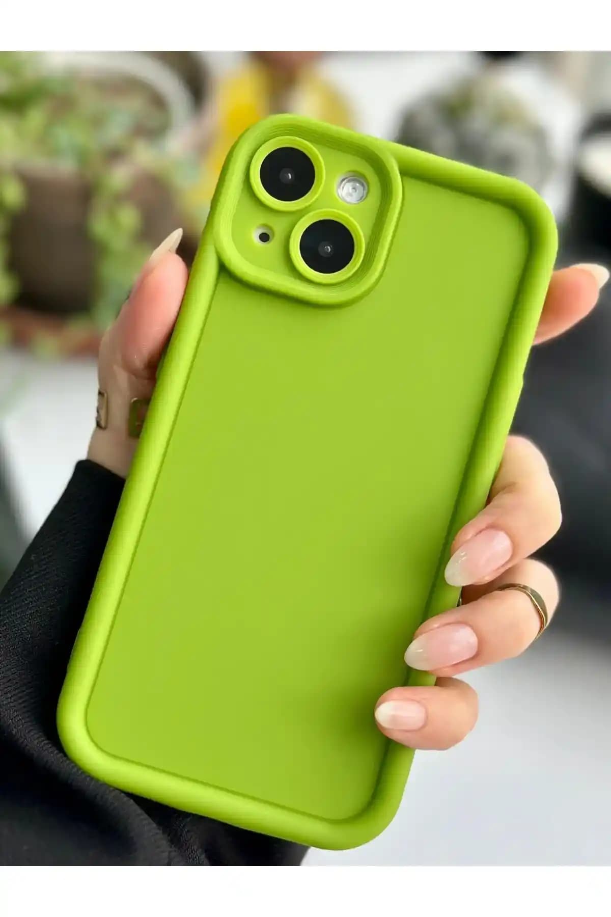 iPhone 14 için ince silikon kılıfların koruma ve tasarım avantajları
