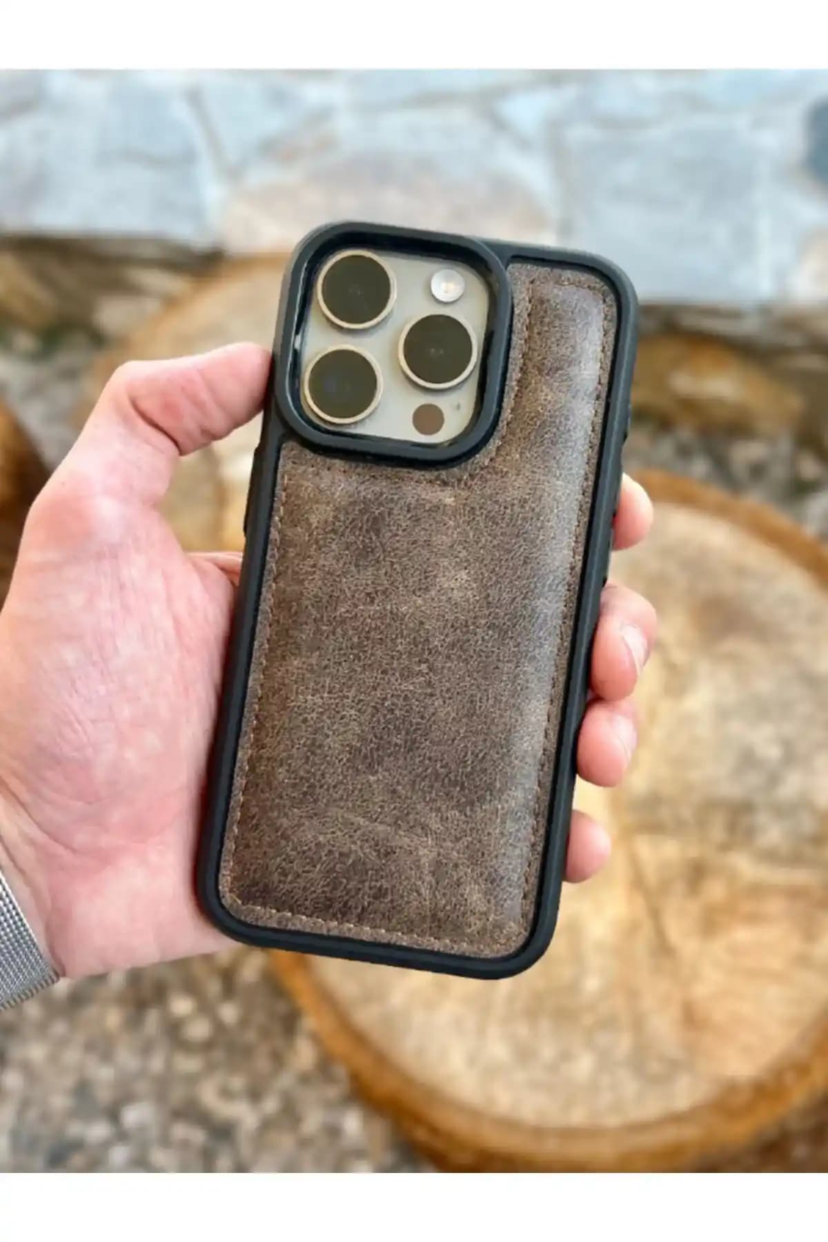 iPhone 15 Pro için En İyi Kılıf Seçenekleri ve Koruma Çözümleri