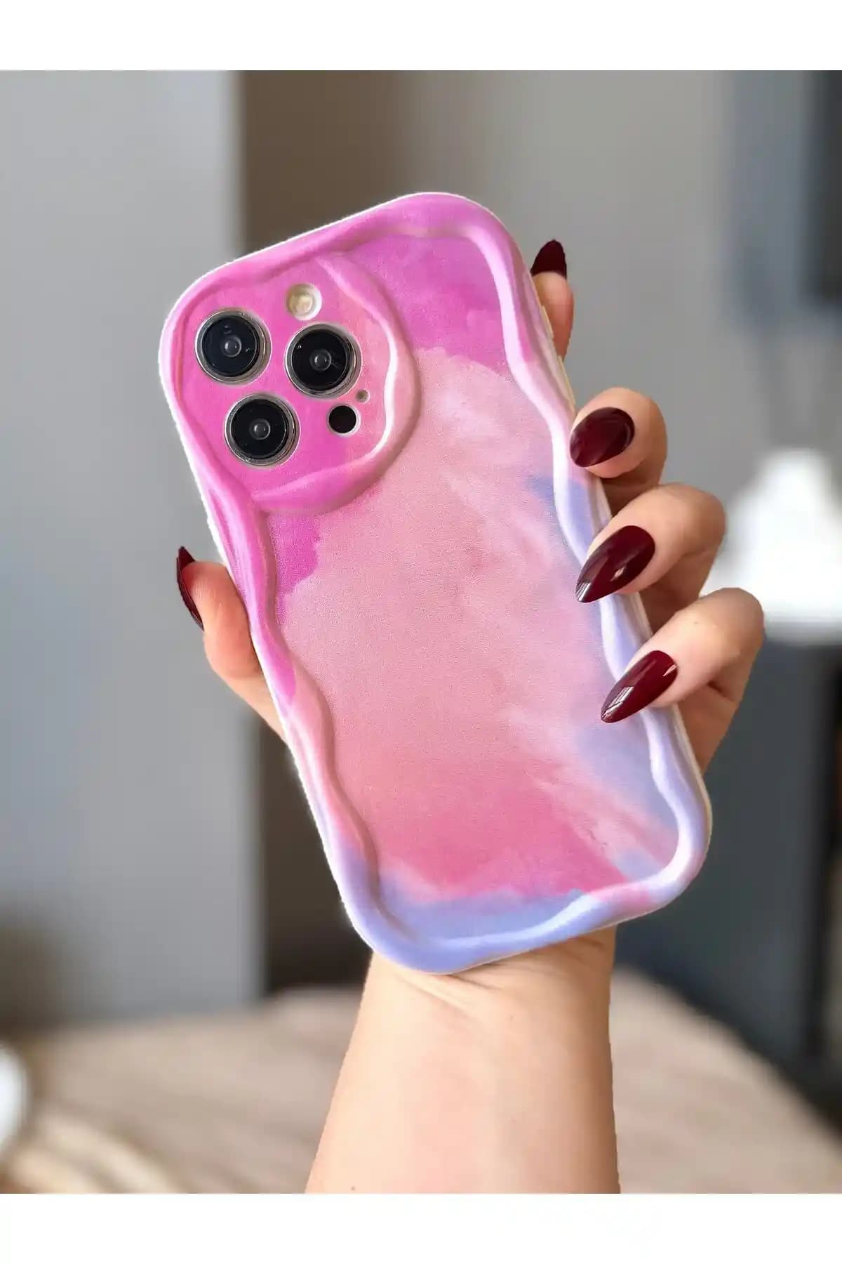 iPhone 15 Pro Tasarım ve Ergonomi Yenilikleri Hakkında Detaylı İnceleme
