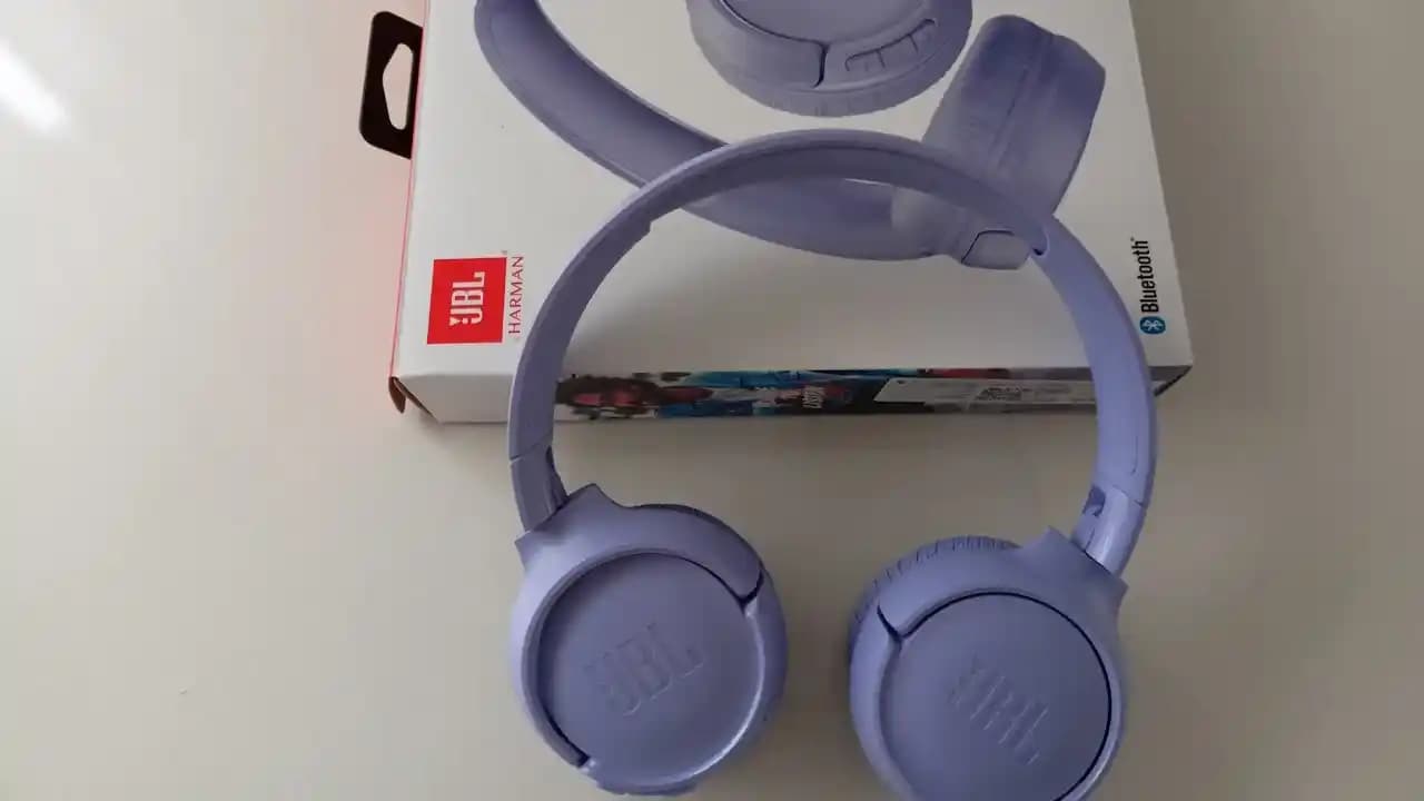 Kablosuz Kulaklık Anker Life Q10 ve JBL Tune 520BT Karşılaştırması ve Özellikleri