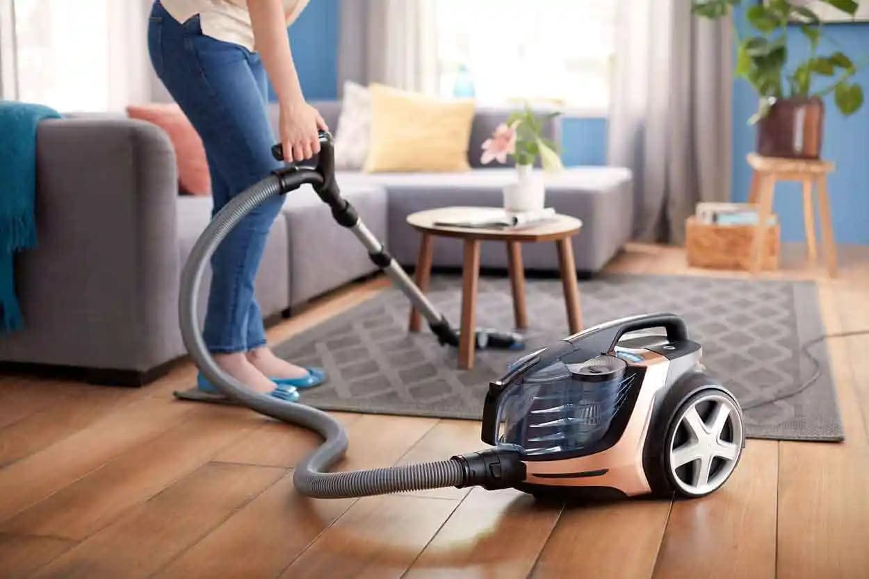 Modern Elektrik Süpürgeleri: Teknolojinin Güncel Yüzü ve Temizlikteki Yenilikler