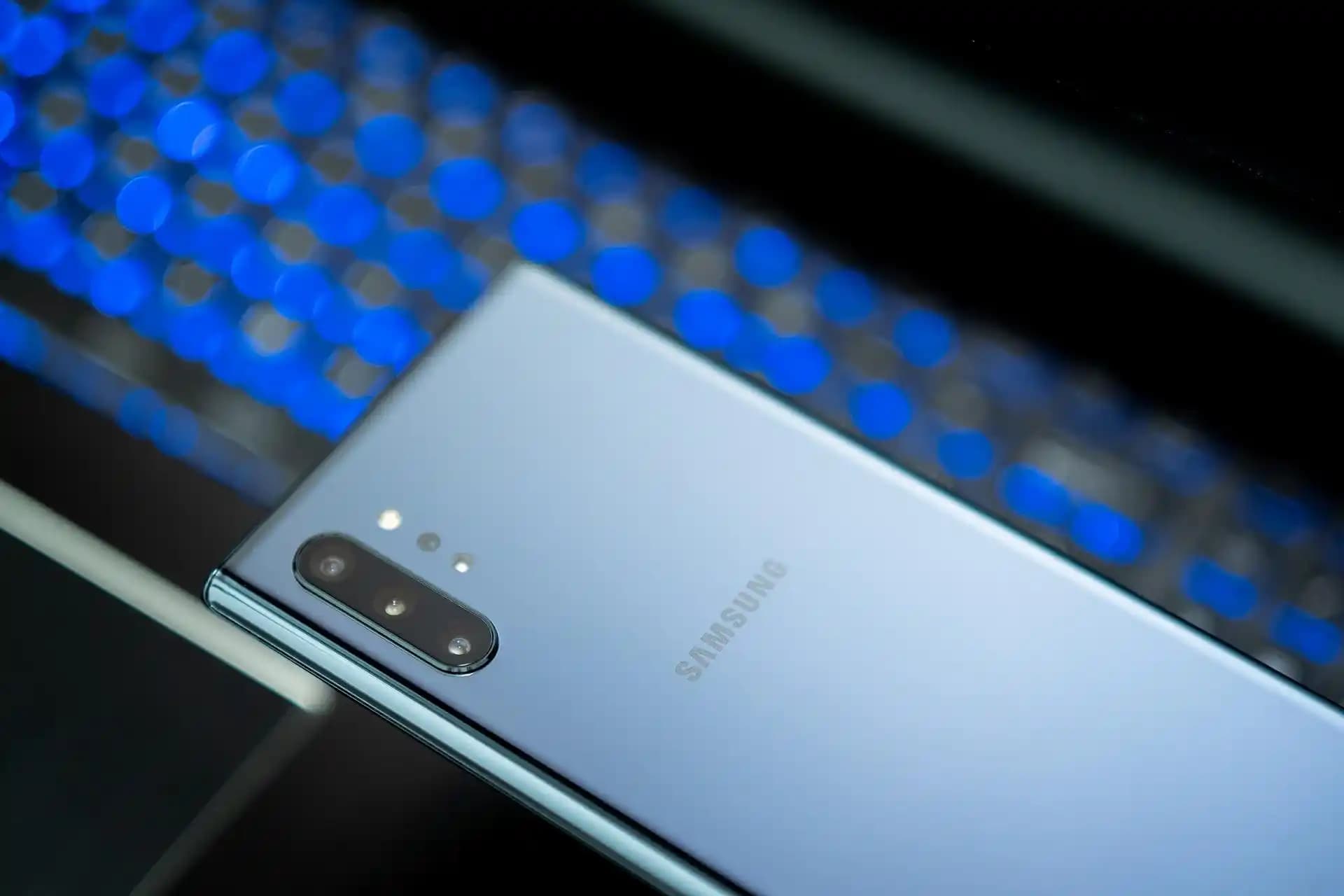 Samsung Galaxy Serisi Akıllı Telefonlarda Teknolojik Yenilikler ve Gelişmeler