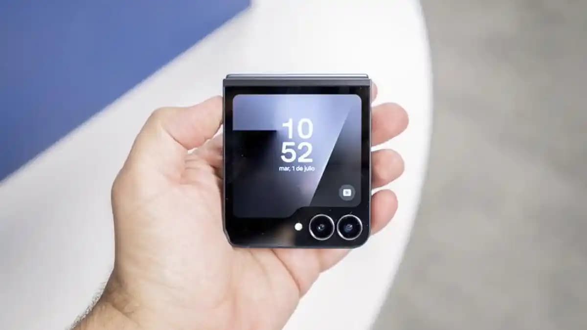 Samsung Galaxy Z Flip7 Katlanabilir Telefon: Tasarım ve Teknolojide Güncel Gelişmeler