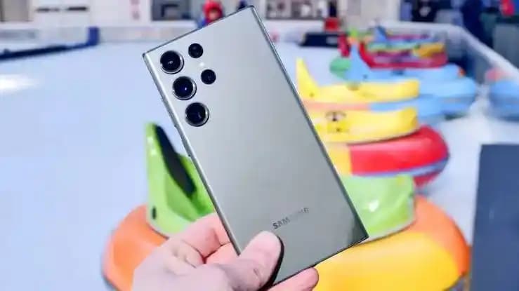 Samsung Telefonlarının Güncel Durumu ve Gelecekteki Teknolojik Trendler Analizi