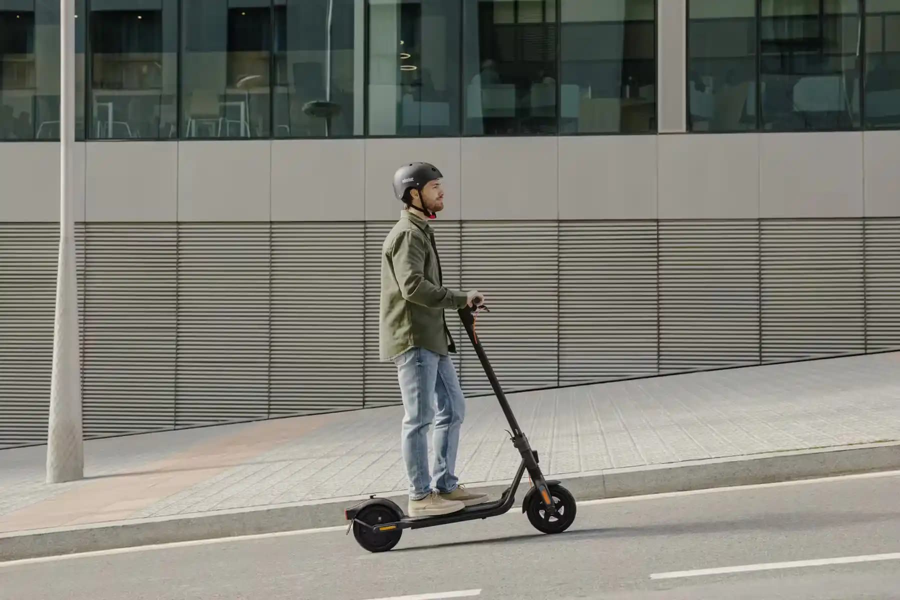 Şehir İçi Elektrikli Scooter Teknolojileri ve Kullanım Rehberi