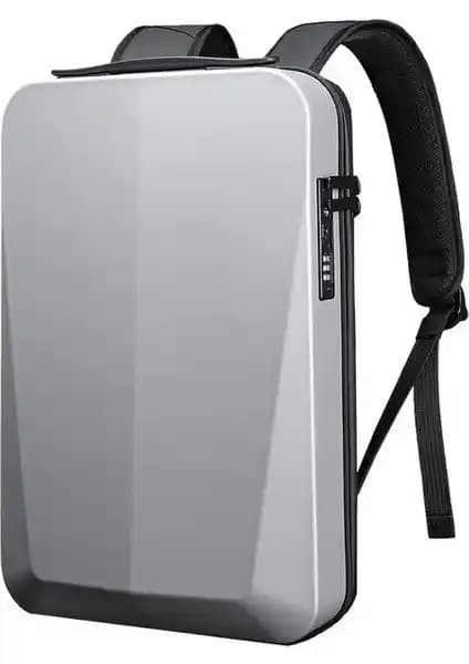 Bange BG-22201 ve Mack MCC-006 Dizüstü Çantaları Karşılaştırması