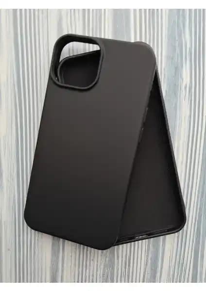 iPhone 14 ve iPhone 15 Pro Silikon Kılıflarının Karşılaştırması ve En İyi Seçenekler