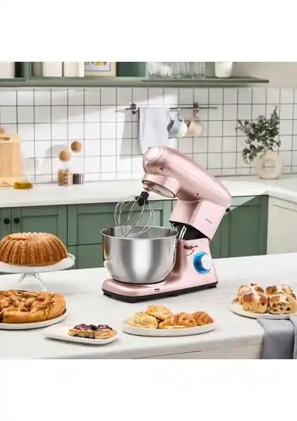 Karaca Multichef ve Yui M218 Güçlü Stand Mikserleri Karşılaştırması