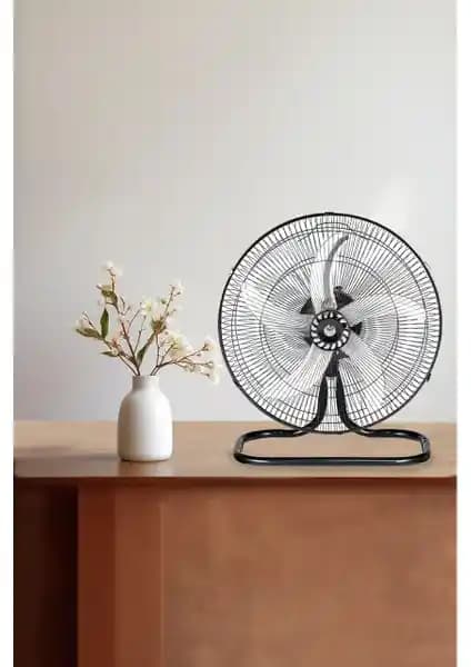 Kumtel 3in1 Sanayi Tipi 18 İnç Ayaklı Vantilatör Performans ve Esneklik Sunar