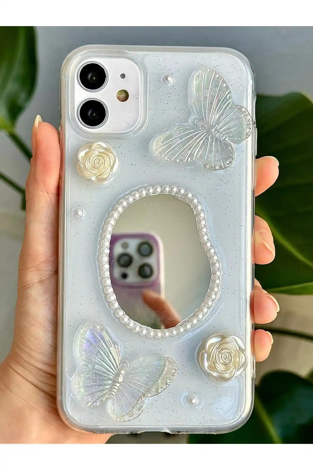 iPhone 11 İçin En İyi Kılıf Seçenekleri: 3D Kelebek ve Crystal Night Tasarımları