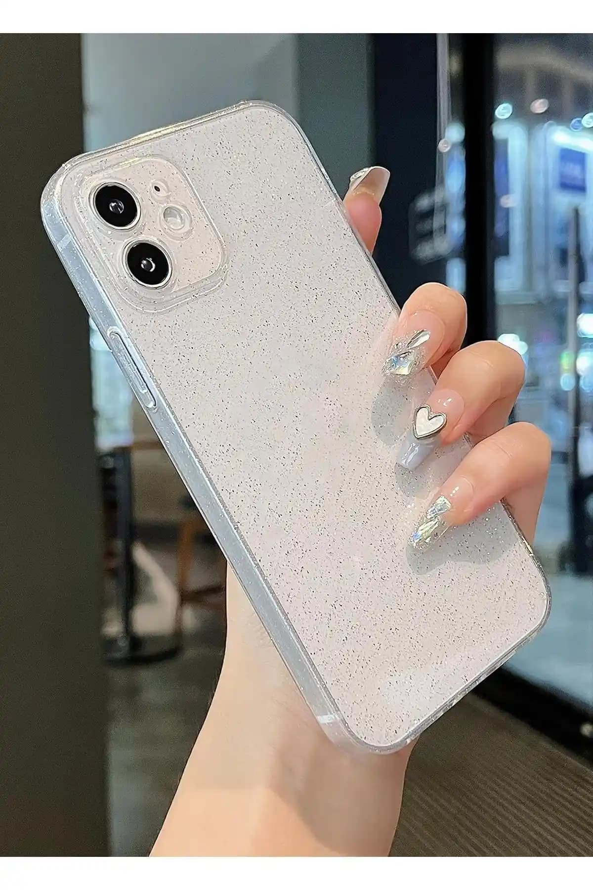 iPhone 11 için KVK PRİVACY ve TrendCell Kılıf Karşılaştırması ve Seçim Rehberi