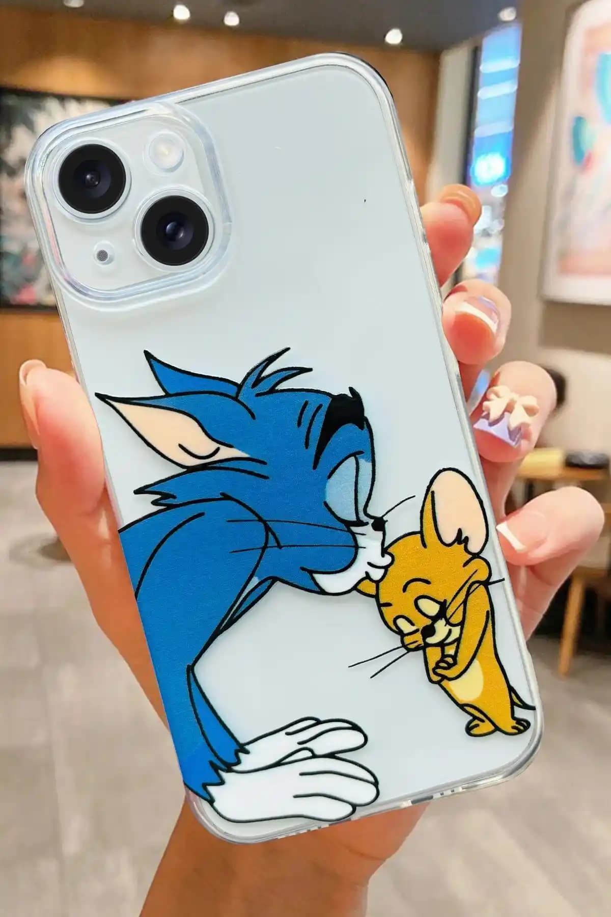 iPhone 13 ve 14 için 3GEN CASE ve Go Aksesuar şeffaf silikon kılıf karşılaştırması
