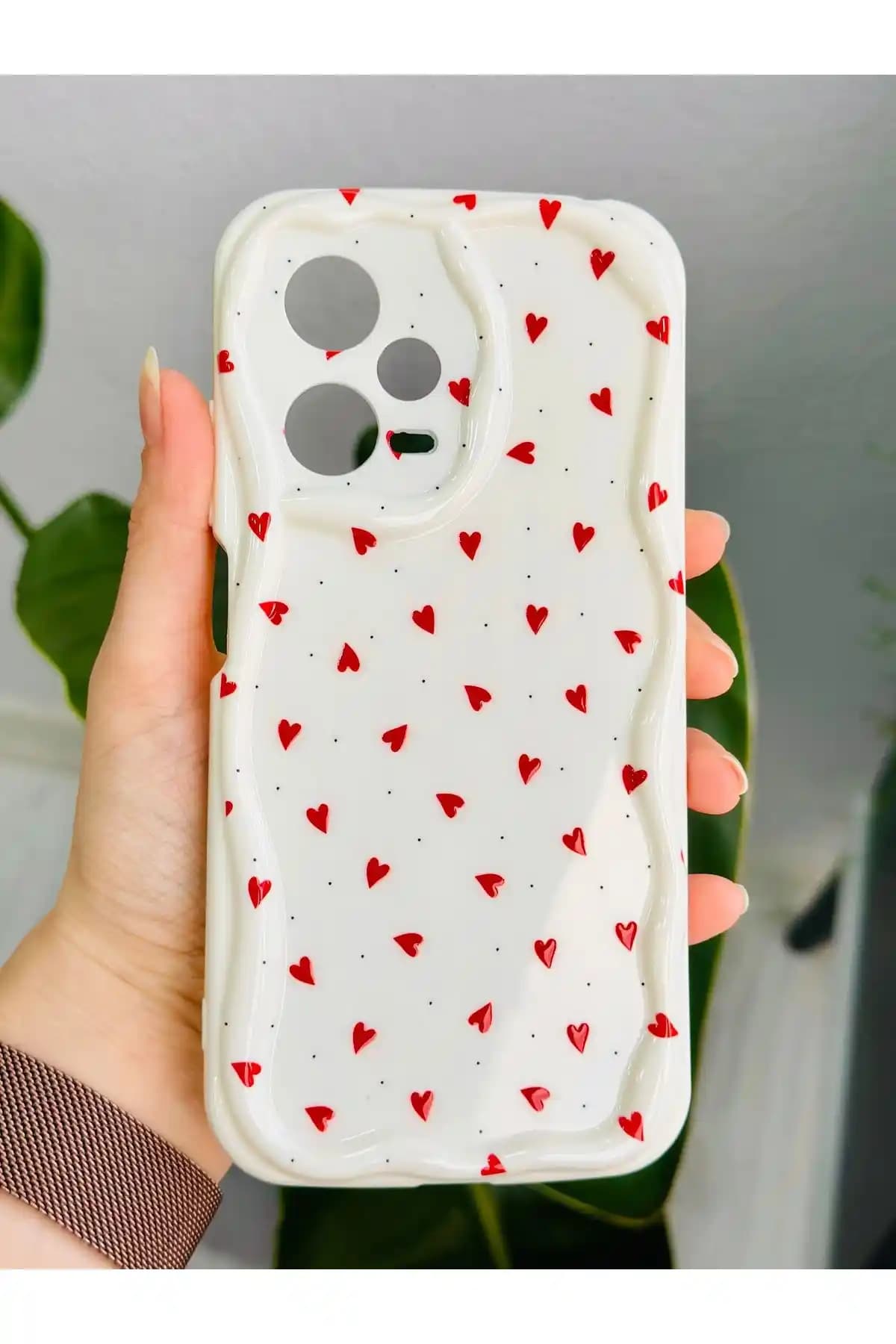 Xiaomi Redmi Note 12 Pro 5G İçin Go Aksesuar ve Vip Case Kılıfı Karşılaştırması