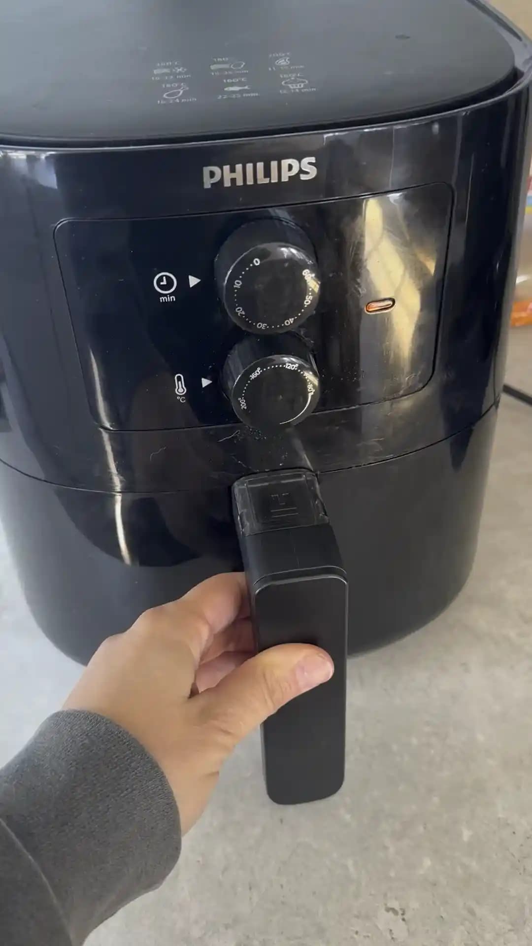 Airfryer'dan Gelen Patlama Benzeri Seslerin Nedenleri ve Çözüm Yöntemleri