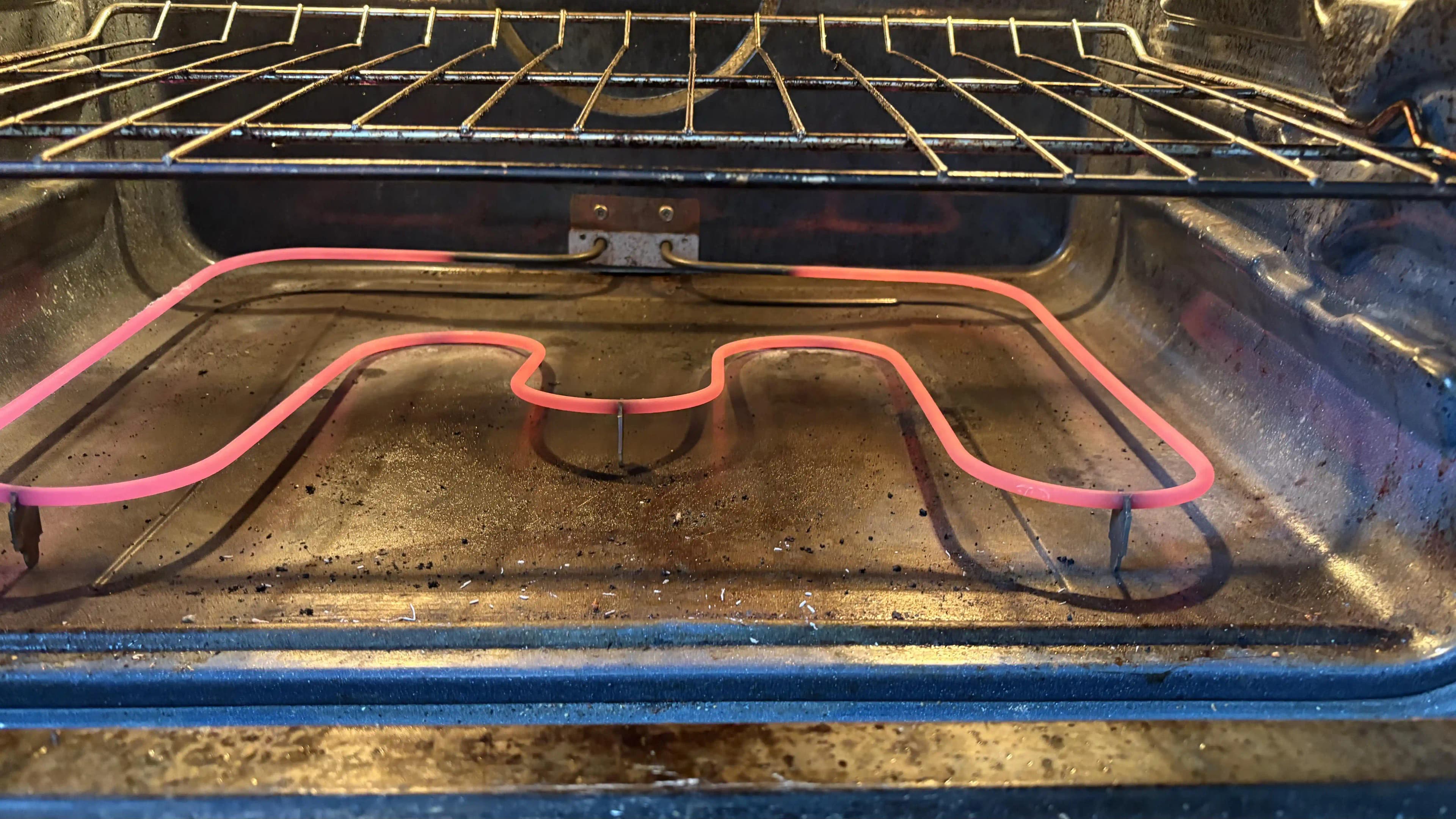 Fırın Alt Rezistansının Fırın Tabanına Temas Etmesi ve Çözüm Yöntemleri