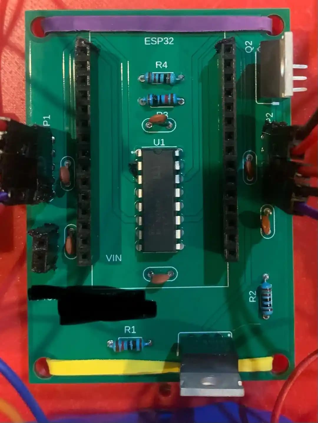 İlk PCB Tasarımı ve Lehimleme Deneyimleri: THT ve SMT Bileşenlerin Karşılaştırılması