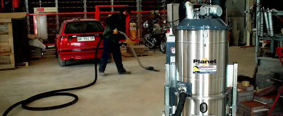 Kutu Tipi Elektrikli Süpürgeler: Avantajları, Dezavantajları ve Marka Karşılaştırmaları