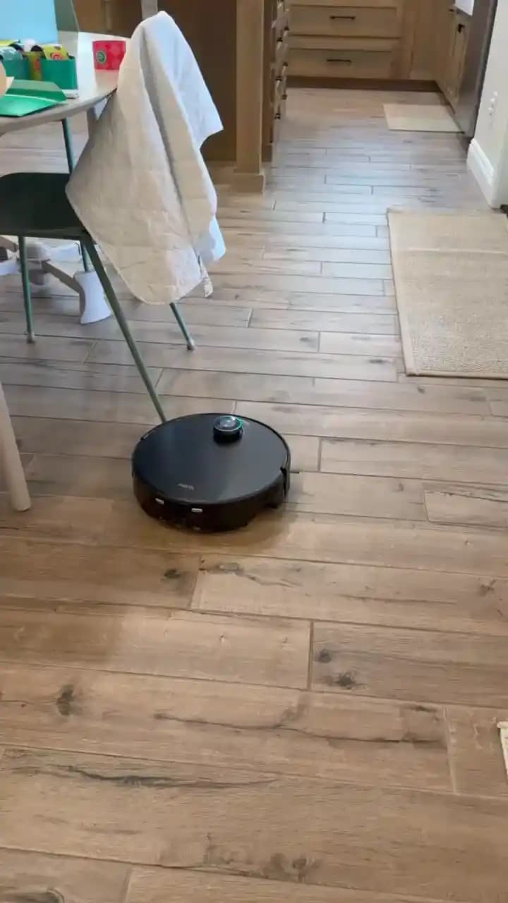 Mova Z60 Ultra Roller Complete Robot Süpürge: Navigasyon ve Performans Sorunları Analizi