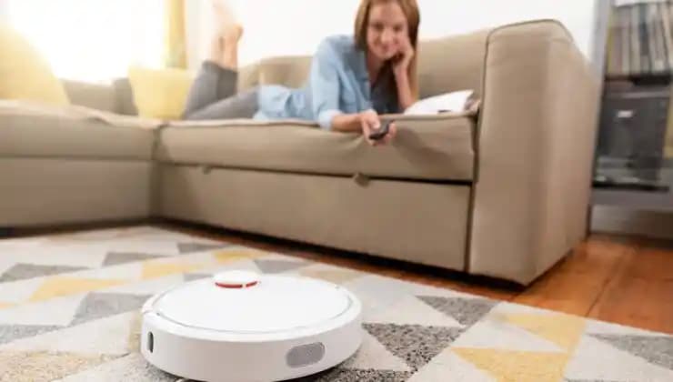 Robot Süpürge Kir Torbaları ve Kirli Su Tankı Kokusu: Etkili Çözümler ve Bakım Önerileri