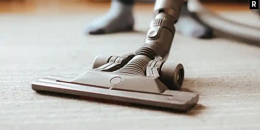 Sebo ve Miele Elektrikli Süpürgelerde Çubuk Tipi ve Kablolu Modellerin Karşılaştırması