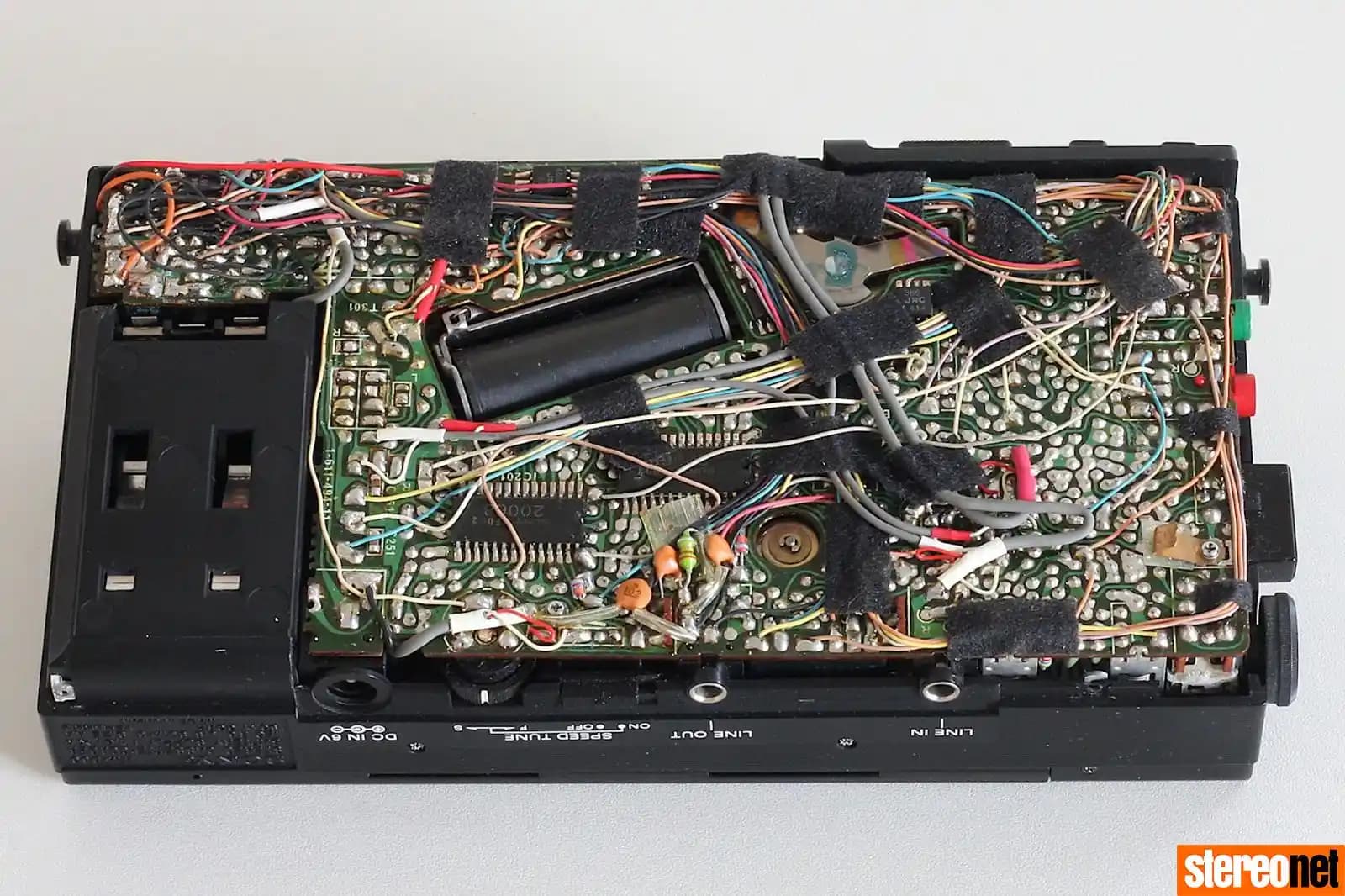 Sony WM-D6C Kaset Alan Kayıt Cihazının Erken Revizyon Anakart Tasarımı ve Teknik Özellikleri