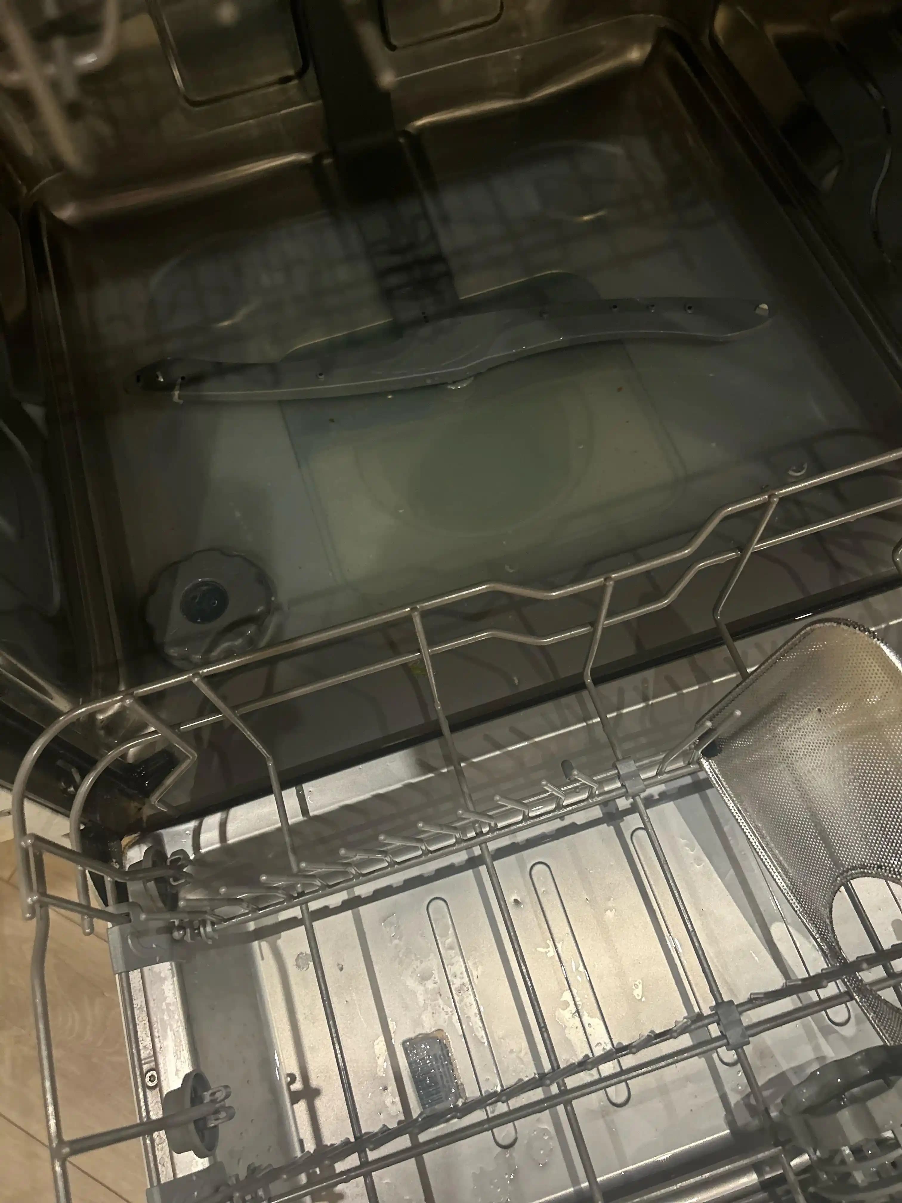 Bulaşık Makinesinde Su Tahliyesi Sorunları ve Etkili Çözüm Yöntemleri