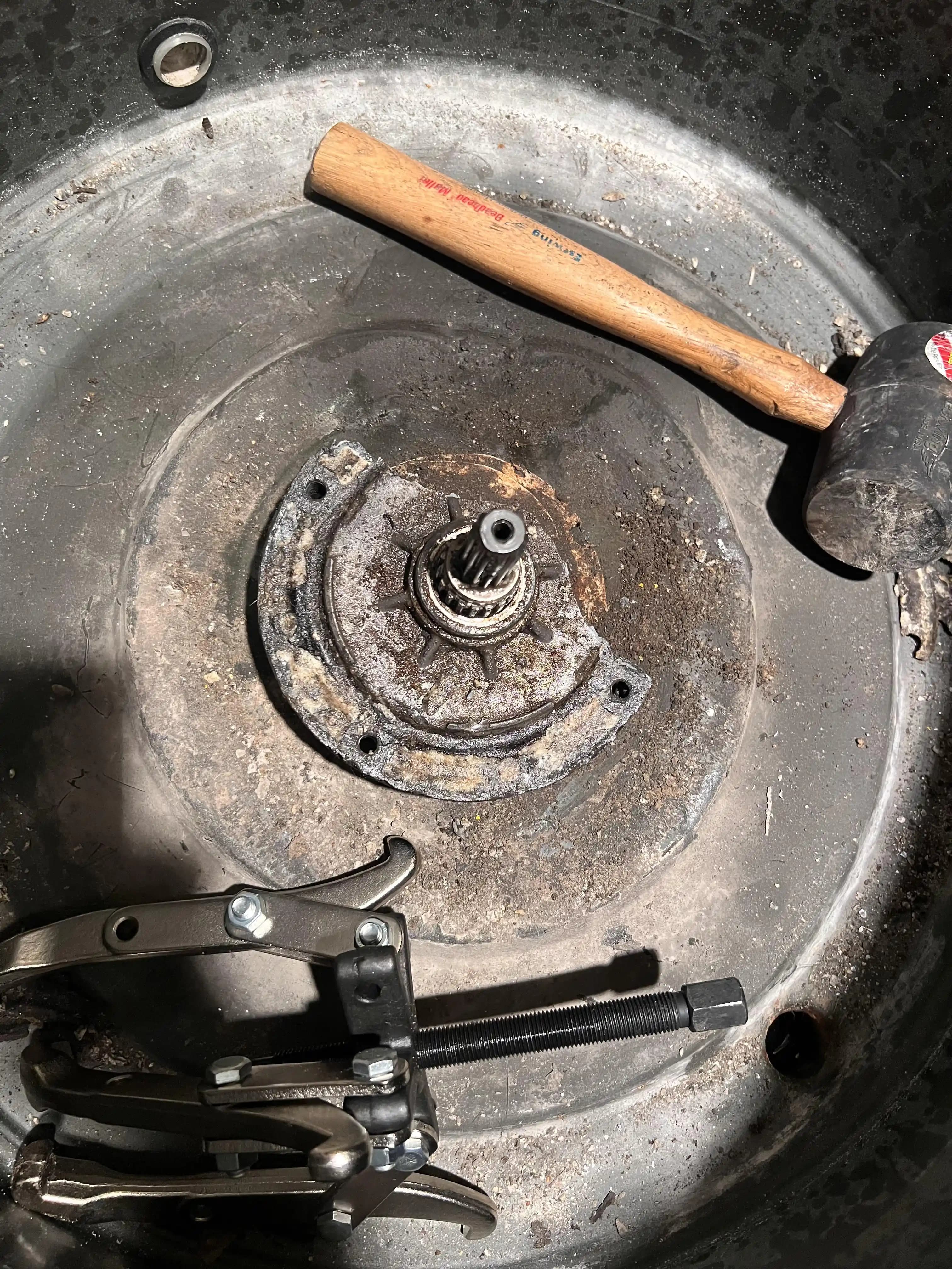 Speed Queen LWNB11SP111TWAA Çamaşır Makinesi Tub Seal Hub Çıkarma ve Değişim Yöntemleri