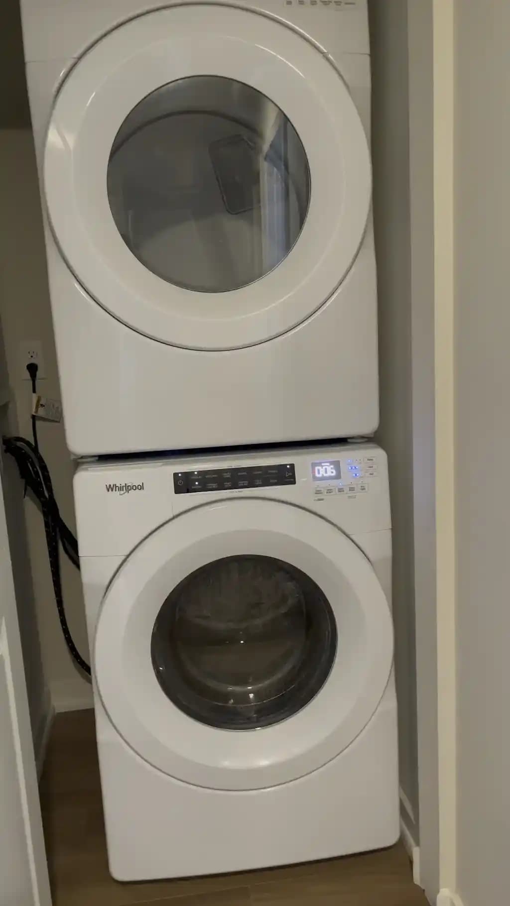 Whirlpool Çamaşır Makinesinde Şiddetli Sarsıntı Sorunları ve Etkili Çözümler