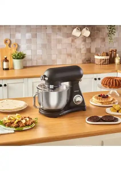 Karaca Powercast Chef Döküm Mikser ile Yui M123 Easy Chef Premium Karşılaştırması