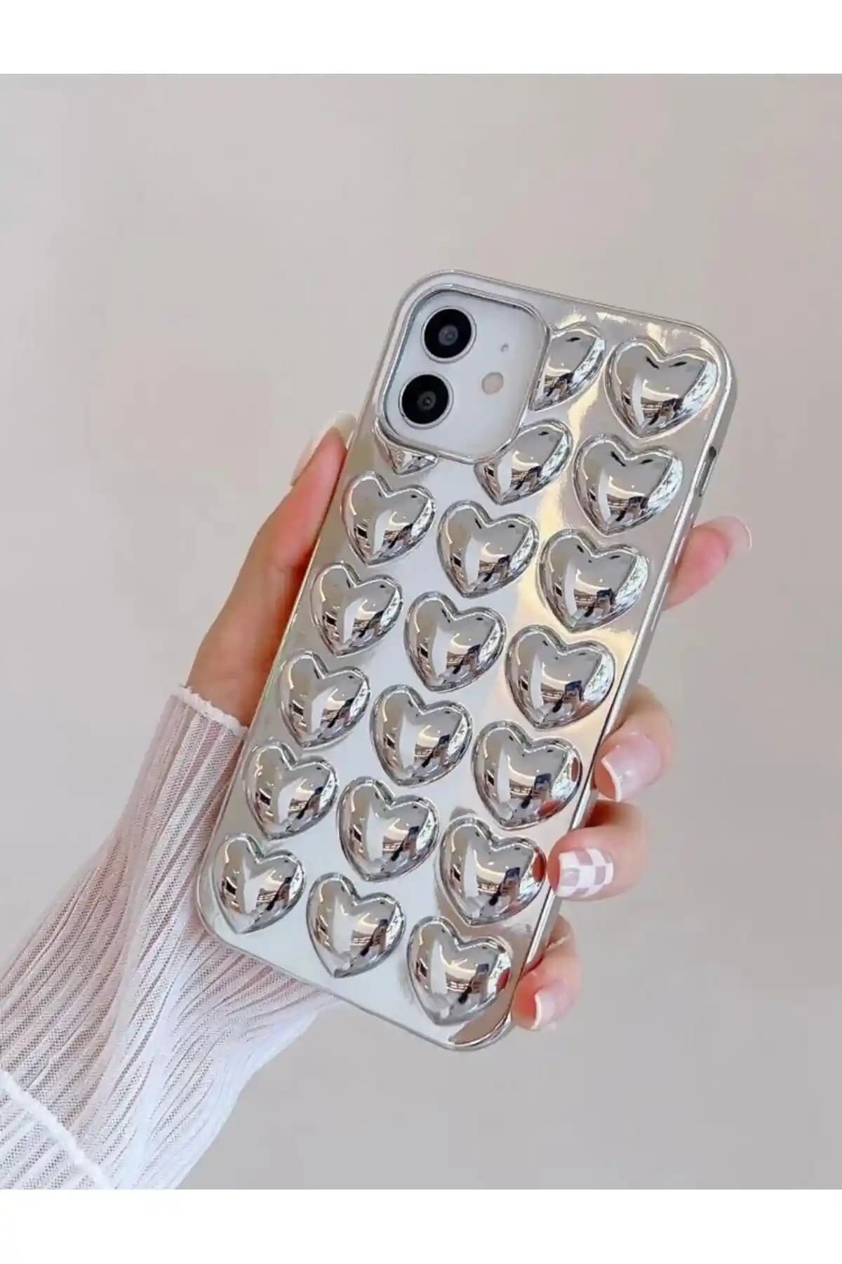 KVK PRİVACY iPhone 12/12 Pro Uyumlu Krom Kalp Şık Kılıf Estetik ve Koruma Özellikleri